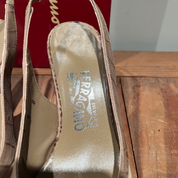 Salvatore Ferragamo Tan Slingback Heels - Picture 5 of 8